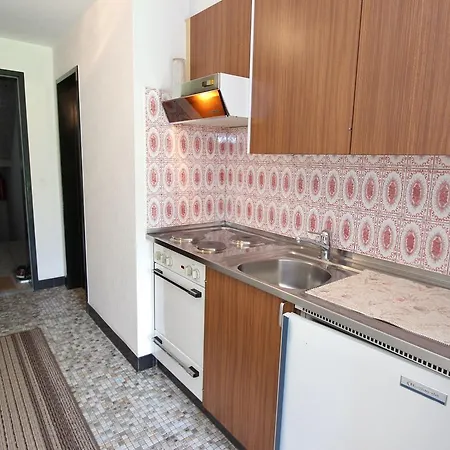 Royal Iii Apartment *